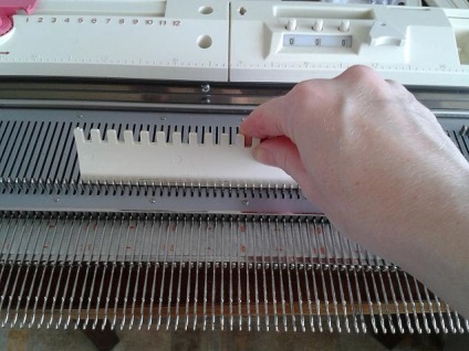 Cum de a alege o mașină de tricotat pe care o cumpărăm din mâini