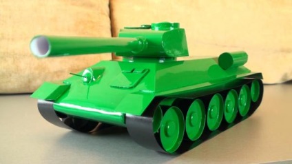 T-34-85 modell saját kézzel készített papírból, enciklopédia házi készítésű termékekből