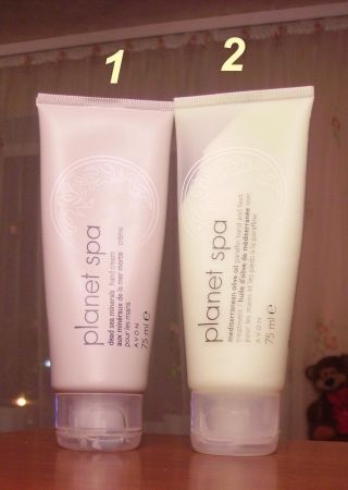 Ajutoarele mele pentru buget - masca de cremă și de mână de la revistele avon planet spa