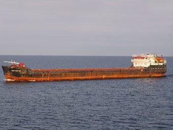 La bordul navei Volgo-Balt, pe o navă submarină uscată, erau doi ruși - la mijloc