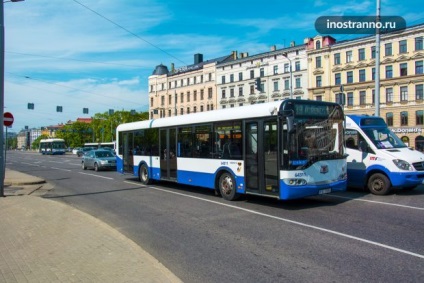 Transportul public al unei platforme