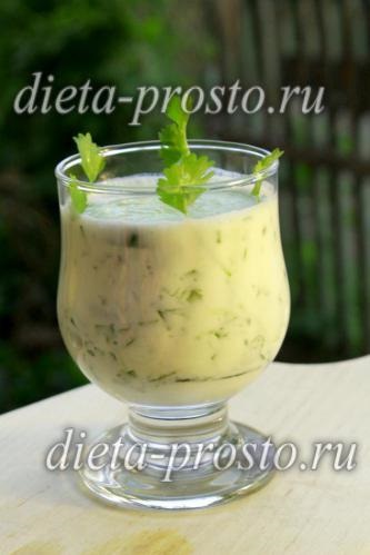 Cocktail de castravete pentru pierderea in greutate, o reteta pentru kefir cu ierburi