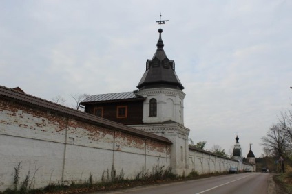 Excursie Oktyabrskaya la deserturile Nikolo-Berlyukovskaya, clubul călătorilor Lukas Tour