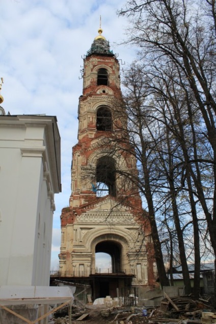 Excursie Oktyabrskaya la deserturile Nikolo-Berlyukovskaya, clubul călătorilor Lukas Tour