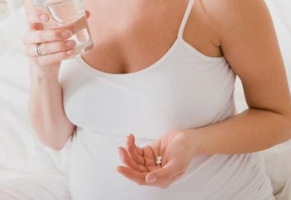 De ce este interzisă administrarea fluconazolului de către femeile gravide