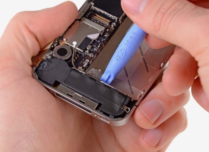 Repararea conectorului de andocare iphone 4s