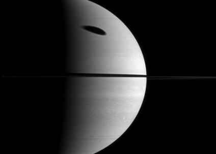Сатурн и неговите спътници (НАСА снимки), за да бъде - само по себе си