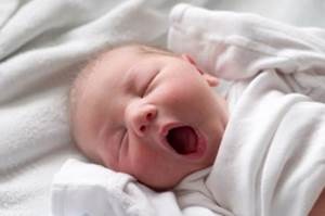 Cât de mult ar trebui un copil să doarmă la naștere de la naștere la șase luni
