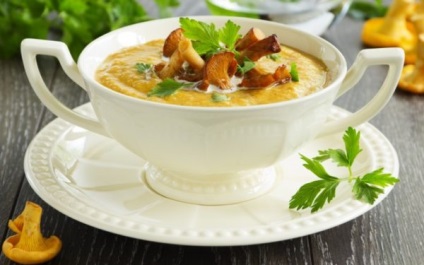 Supa cu chanterelles (proaspete, congelate, uscate) retete