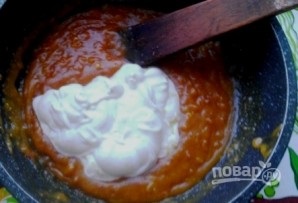 Sertéskarám tejföllében - lépésről-lépésre recept a fényképen