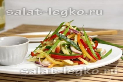 Salată de legume thailandeze