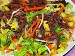 Salată thailandeză cu carne de vită - rețetă