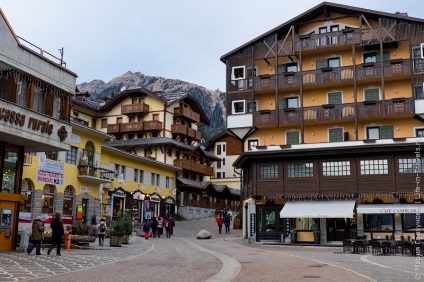 Trekking în Madonna di Campiglio - Parcul Național Adamello-Brent, Alpii dolomiți