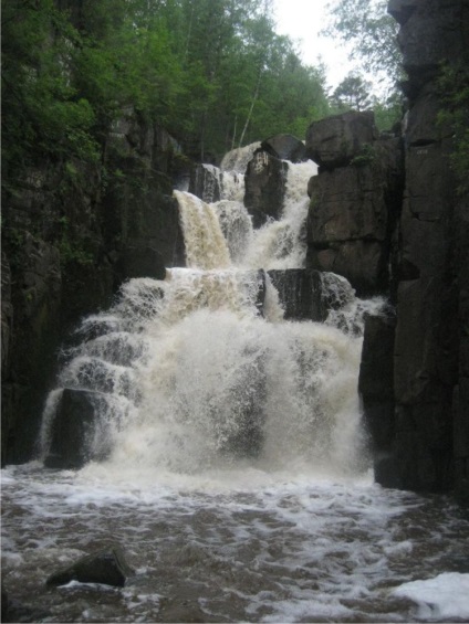 Ukovsky Falls în Udinsk de Jos