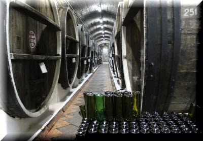 Fabrica de vinuri de epocă și coniacuri 