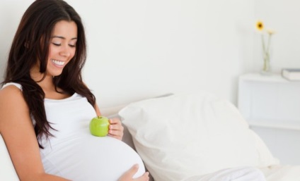 Zöld alma a terhesség alatt lehetséges, hasznos tulajdonságokkal és ellenjavallatokkal