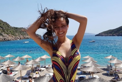 26 de ani, Maria Millikova, într-un costum de baie, a arătat ceea ce iubește molii rapperilor