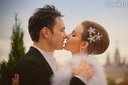 Anna snatkin și Victor Vasiliev sărbătoresc o nuntă de lenjerie