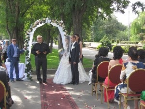 Armean nunti - traditii si obiceiuri, impreuna in apropiere
