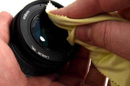 Tükörreflexes fényképezőgép objektív tisztítása