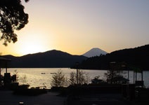 Vizitarea orasului Hakone - Muntele Fuji - Ghid rusesc catre Tokyo si Japonia