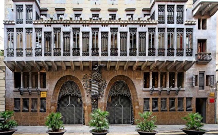Guell Palace в Барселона - доклад от посещението,