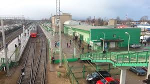 Trenul stației de cale ferată din Moscova are un program pentru ziua de azi și mâine, cu modificări, rute și
