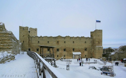 Észtország vár rakvere és a valapa vízesés, utazás a rajongók számára a szabadidő és a hitelesség