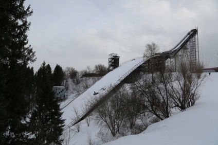 A Snowboard Szövetsége felkértette a pályázat eredményeit a komplexum építésében a ugródeszkán, a navigátoron