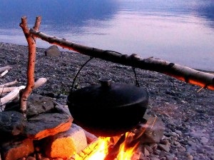 Noi pregătim foc de tabără pentru focuri de tabără