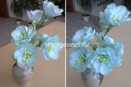 Flori de interior din panglici din satin in vaza cu mainile proprii