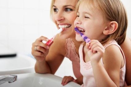 Ce dinți are copilul și la ce vârstă