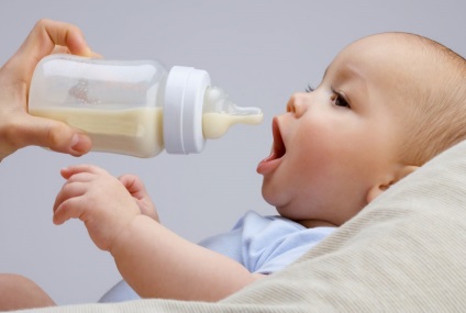 Cum să exprimi corect laptele matern de mână și când este necesar