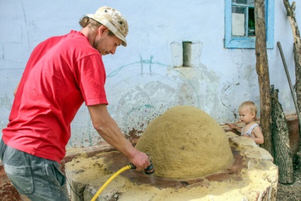 Cum se face un cuptor din materiale locale