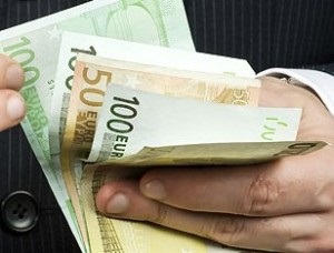 Cum de a retrage bani din Forex fără probleme plăti un comision minim și nu au probleme cu impozitul