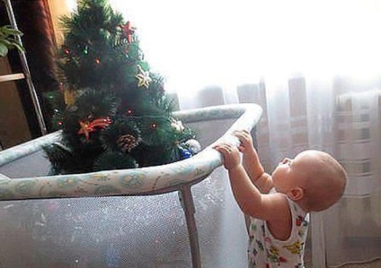Cum să salvați un pom de Crăciun de la un copil mic