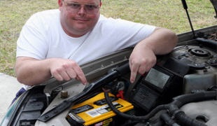 Cum de a alege un încărcător de baterii auto