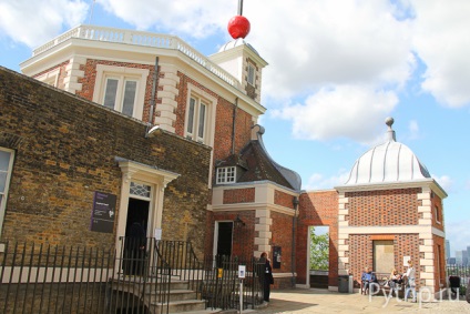 Observatorul Regal din Greenwich, unde trece meridianul zero