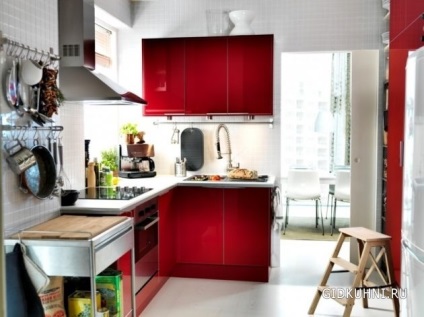 Bucătăriile Ikea sparge stereotipurile - o scală colorată de plastic a bucătăriilor Ikea