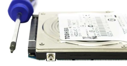 A hdd gyors módosítása az alma macbook pro (alma) gyors ssd használatára A hdd változása gyorsan az ssd-re az almás macbook pro-re