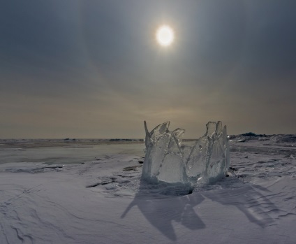 Gheață turcoaz incredibilă din Lacul Baikal în fotografii peisaj ale lui Aleksey Trofimov