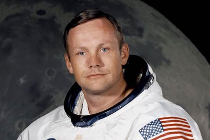 Neil Armstrong - biografie, fotografie, viață personală, zbor spre lună și cauza morții