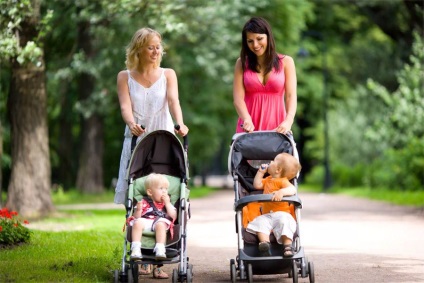 Ölni a baba az időjárás - tél, tavasz, nyár, ősz