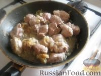 Recept burgonyával gombával és hús potában