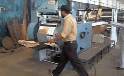 Afacerea este producția de pungi de hârtie