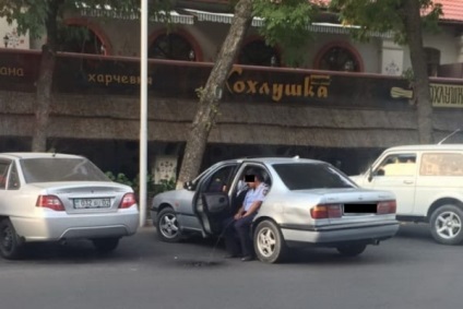 Tadjik și polițiștii kazahi sunt 