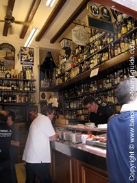 Tapas barcelona etichetă în tapas bar în barcelona, ​​spania