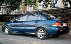 Tesztelje a hajtásokat és ellenőrizze a ford focus (Ford Focus)