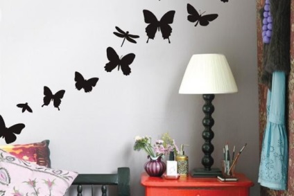 Stencil de fluturi din hârtie pe perete cu propriile mâini fotografie, opțiuni de decor de perete în cameră, video