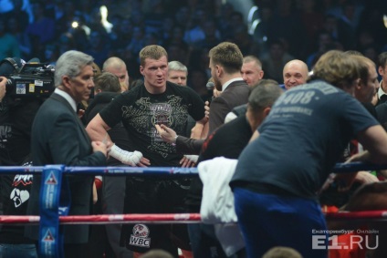 Seara boxului la Ekaterinburg, Alexander Povetkin, a scos un boxer francez